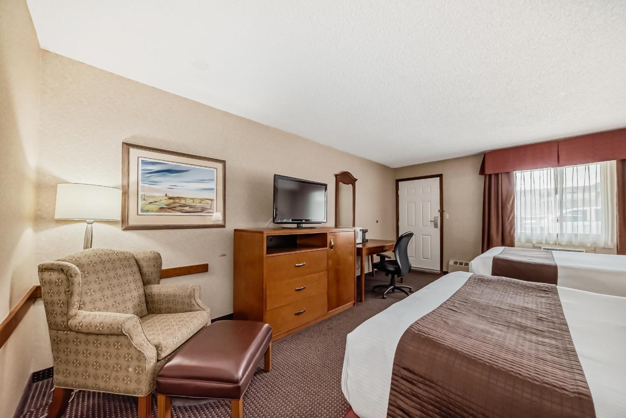 Stony Plain Inn & Suites 外观 照片