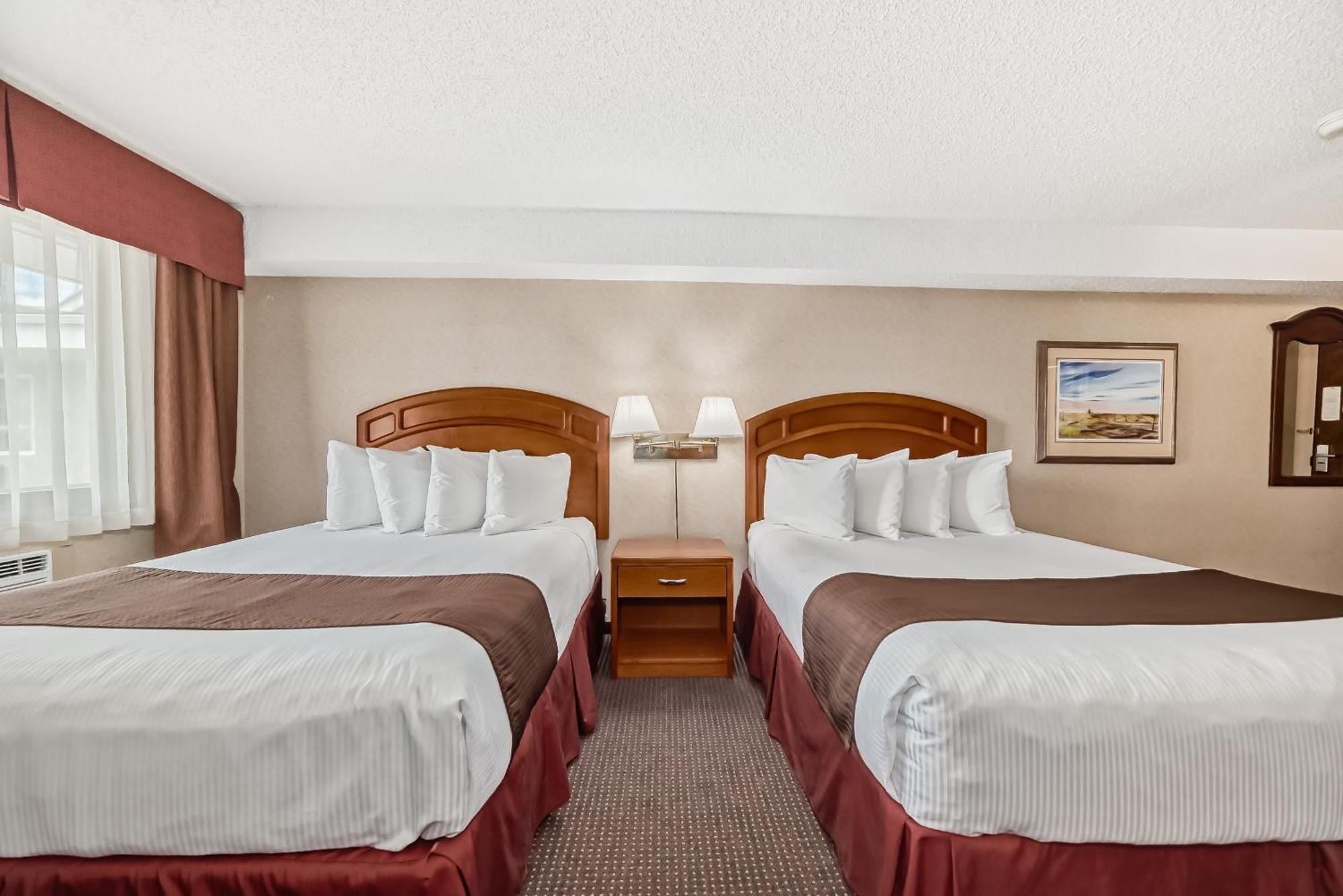 Stony Plain Inn & Suites 外观 照片