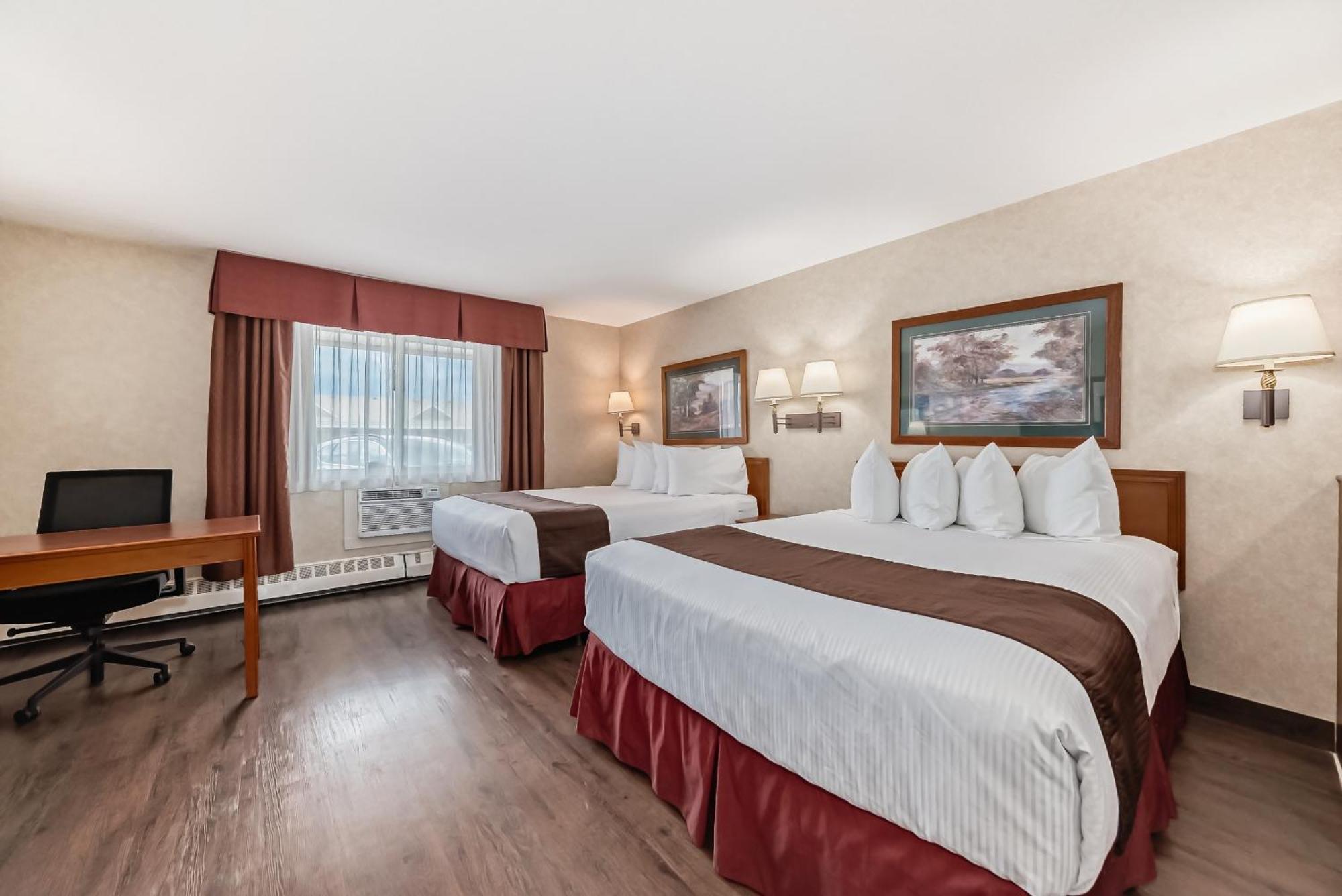 Stony Plain Inn & Suites 外观 照片