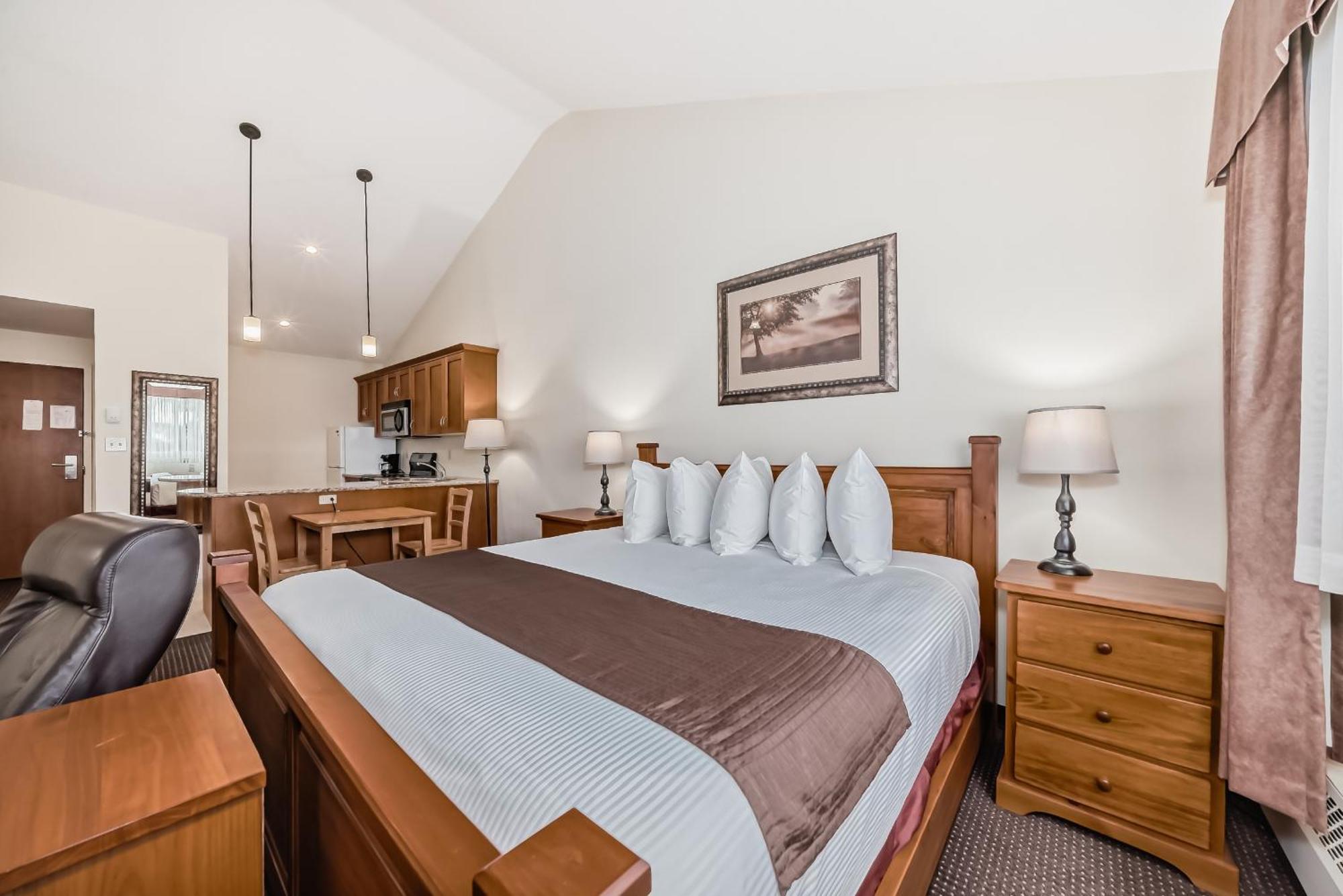 Stony Plain Inn & Suites 外观 照片