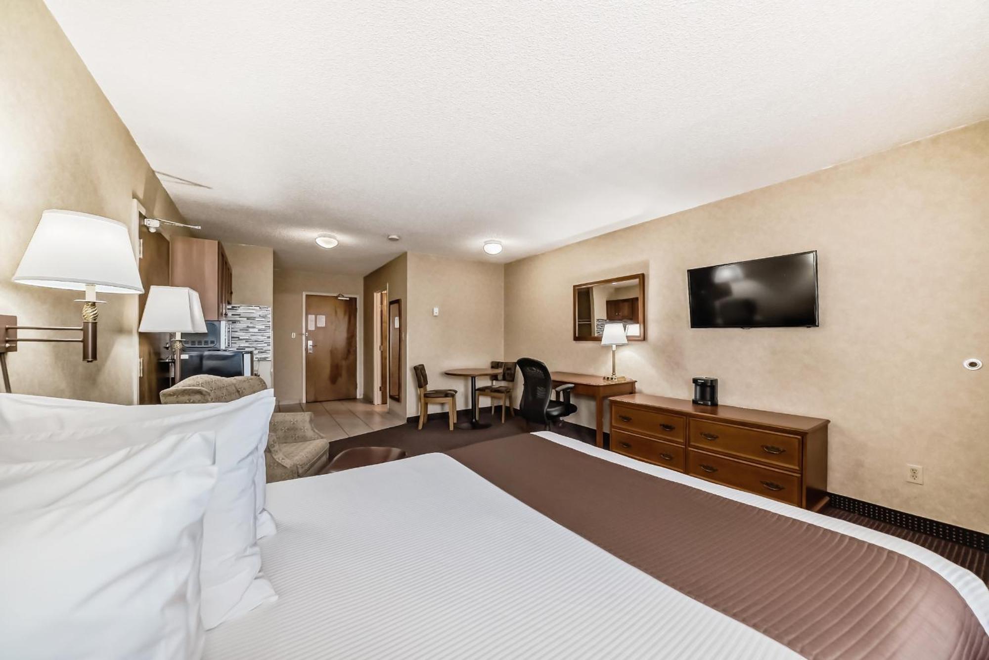 Stony Plain Inn & Suites 外观 照片