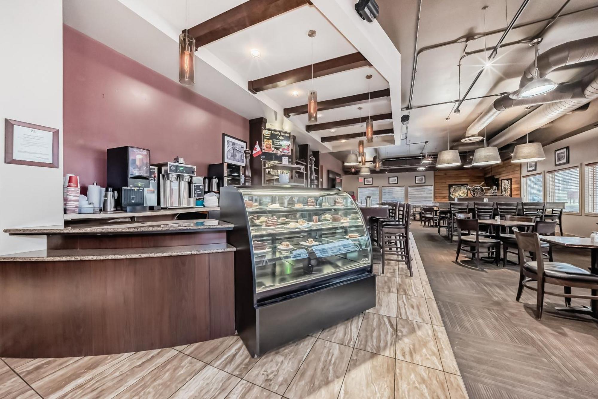 Stony Plain Inn & Suites 外观 照片